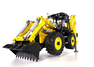 MOC Builder - JCB 4CX Backhoe #8