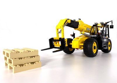 MOC Builder - JCB 542-70 Telehandler #17